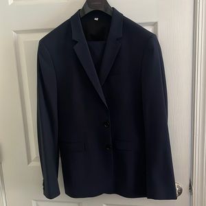 Dark blue express suit